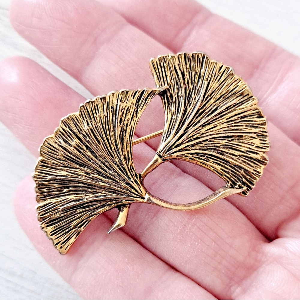 Vintage Ginkgo Leaf Brooch Signed MFA Museum of Fine Arts Gold-Tone Design